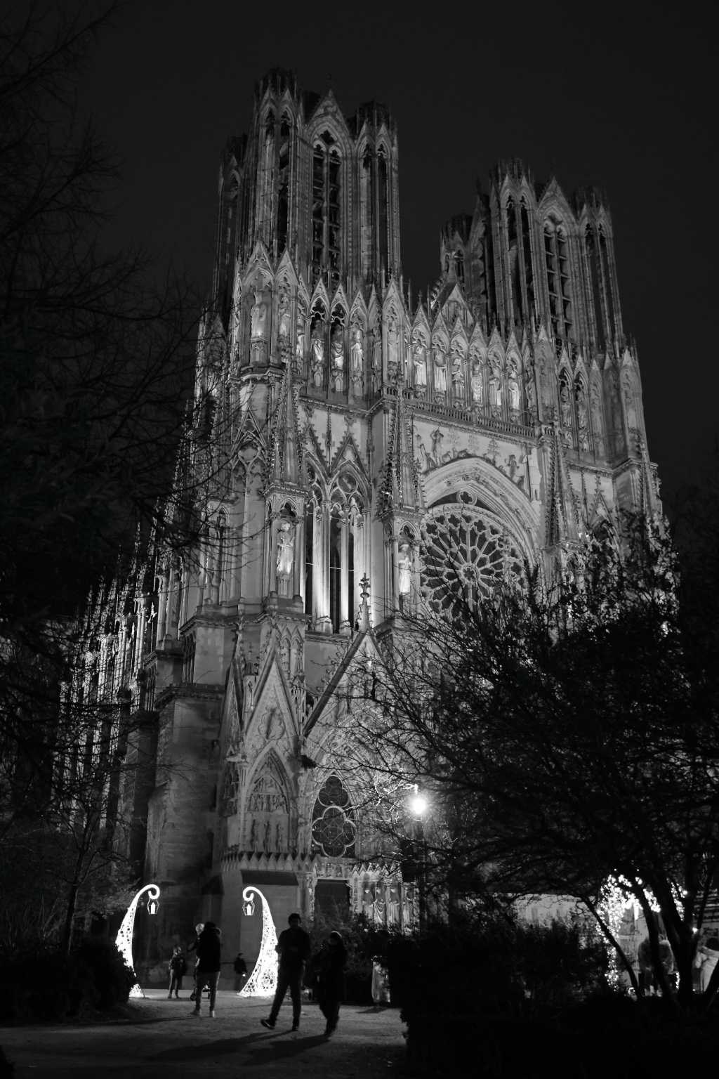 La cathédrale de nuit, Reims